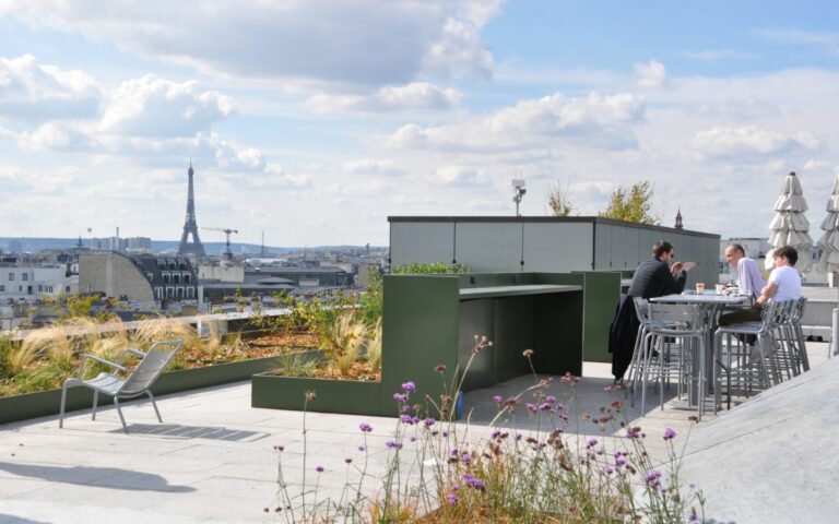 Rooftop rue Blanche, Paris