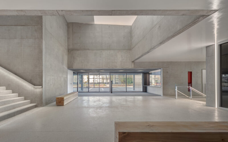 Conservatoire de Montigny-le-Bretonneux, mobilier sur-mesure